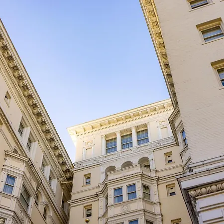 The Churchill Hotel Near Embassy Row-3