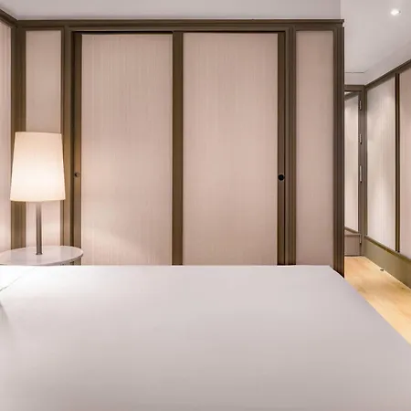 AC Hotel Avenida de América by Marriott-3
