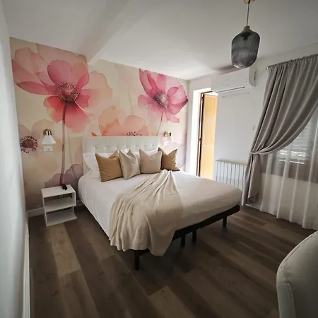 Villa Greta Hotel Rooms & Suites-2