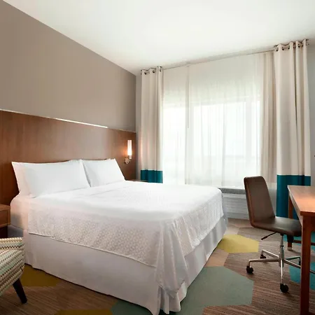 Four Points By Sheraton Miami Airport-3