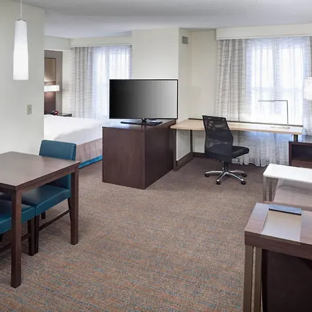 Residence Inn Kansas City Country Club Plaza-3