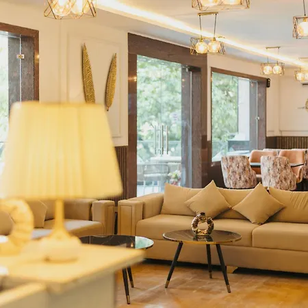 Stone Wood Hotel, Rishikesh-2