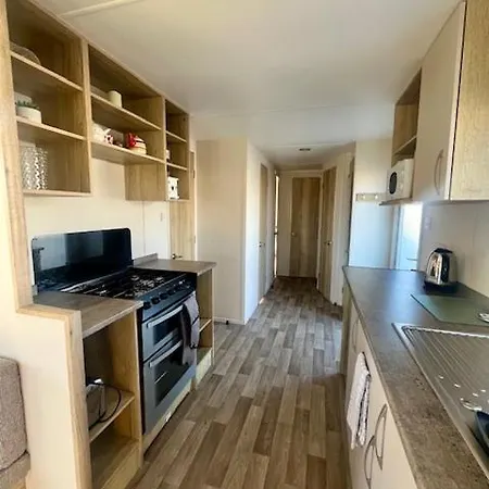 Weymouth Bay Haven, Preston Road-3
