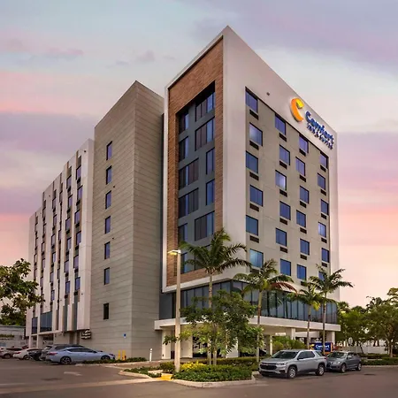 Comfort Inn & Suites Miami International Airport-2