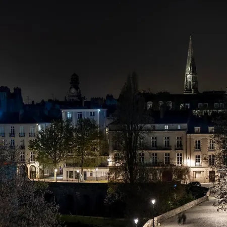 LHotel - face au château - boutique hôtel et séminaires-2