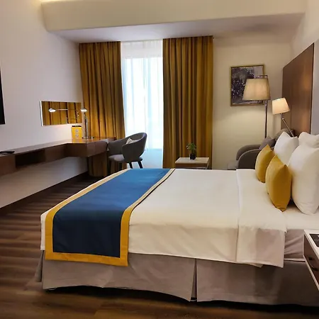 Golden Tulip Muscat-2
