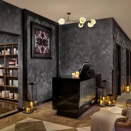 Montcalm East, Autograph Collection-3