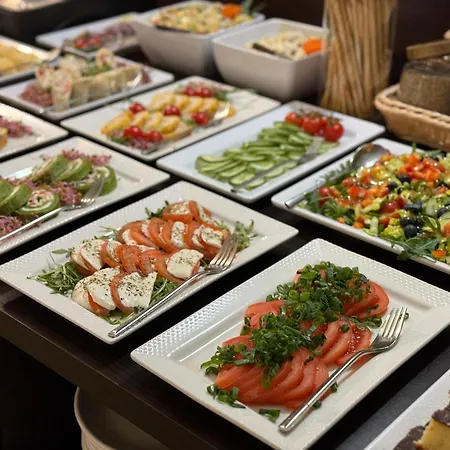 Karpacki & Spa - Blisko Wyciagu, Restauracja, Sala Zabaw, Bar 24H (Adults Only)-3