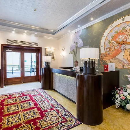 Hotel Caruso Old Town-2