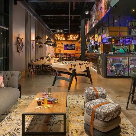 Moxy Glasgow Merchant City-2