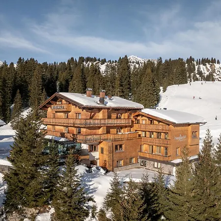Hotel Burgwald-2