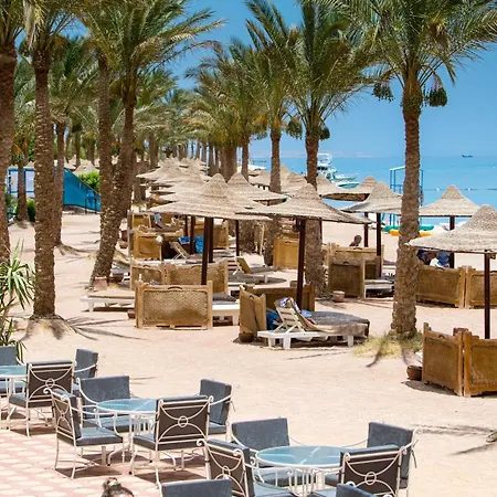 Hostgool Beach Chalets Mirage Bay Resort & Aqua Park-3