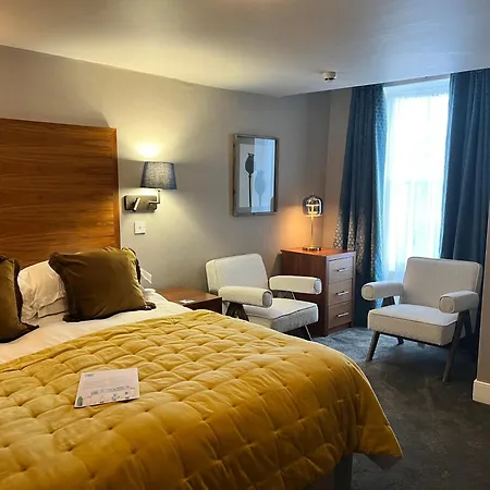 Selkirk Arms Hotel-3