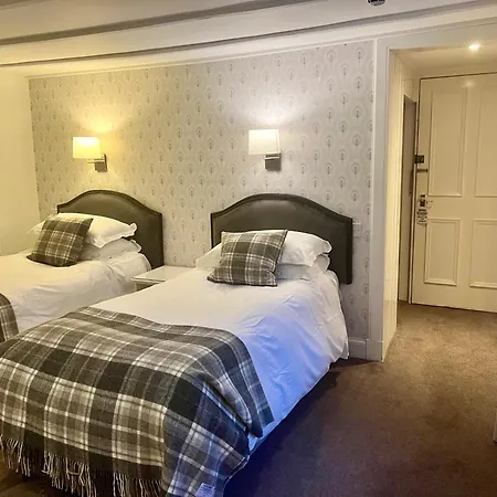 Selkirk Arms Hotel-2