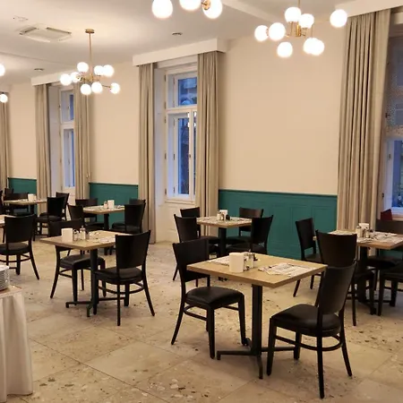 D50 Hotel-2