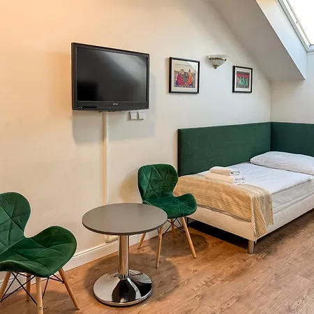 Hotel Mala Strana-3