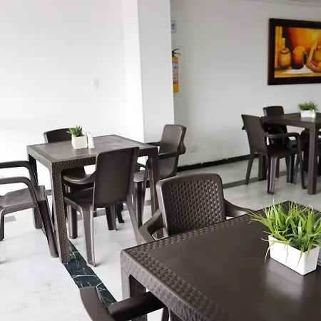Hotel Elegant Suite-2