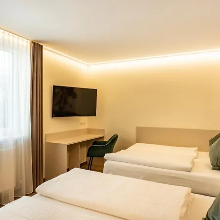 Hotel Lokomotive-2