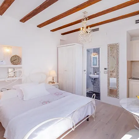 Roko House-2