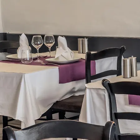 Logis Hotel Les Chardons Bleus Restaurant Le Bistrot De La Mer-2