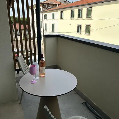 Villa San Zeno Rooms-2