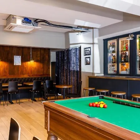 Ruby Pub & Hotel-2