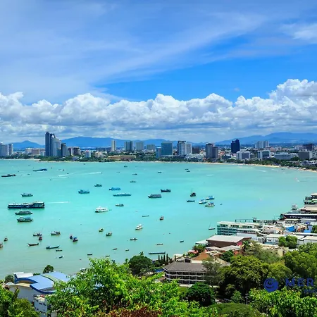 Jomtien Sands Residence - Beachfront, Relax & Amazing Seafood Dining-3