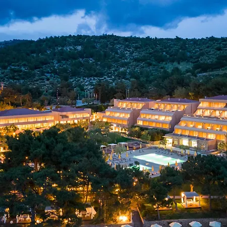Royal Paradise Beach Resort & Spa (Adults Only)-3