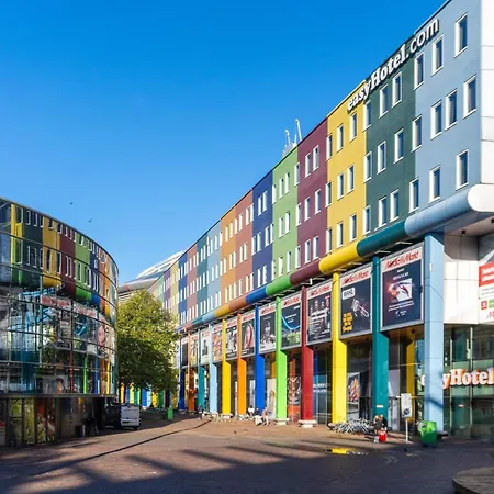 Easyhotel Amsterdam Arena Boulevard-2