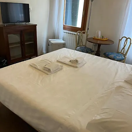 San Marco Romantic Rooms-3