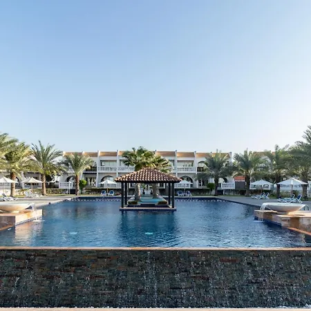 Barracuda Resort-3