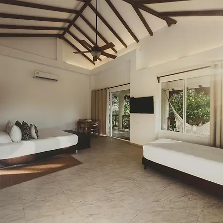 Sabai Beach Hotel-2