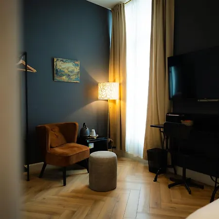Hotel Grand Place-2