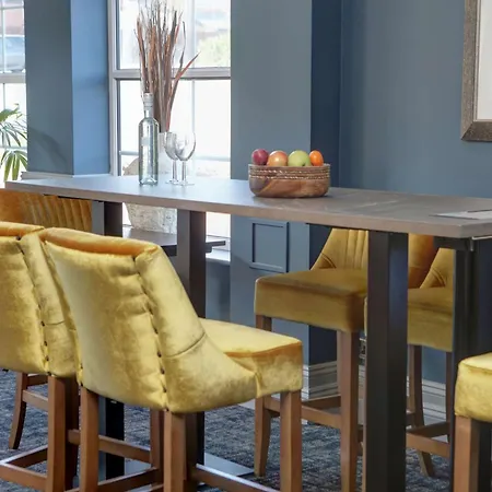 Crowne Plaza East Midlands Airport By Ihg-2