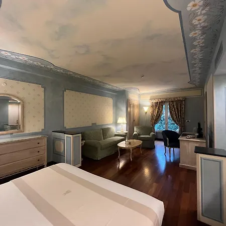 Suite Hotel Nettuno-3