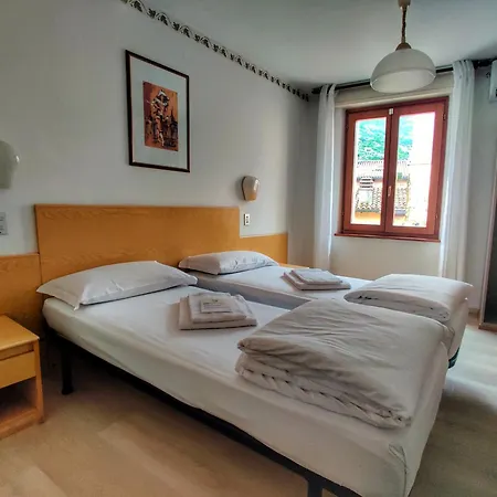 Hotel Modena Old Town-2