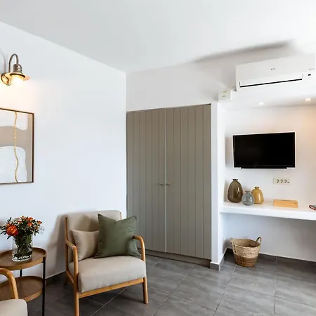 Mardanza Krokos Suites-3