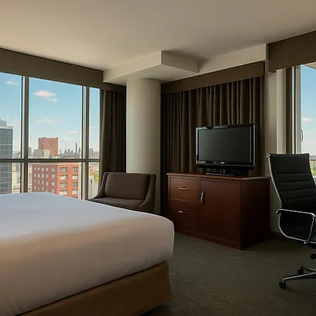 LIC Manhattan View Hotel-3
