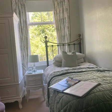Kenilworth Guest House-3
