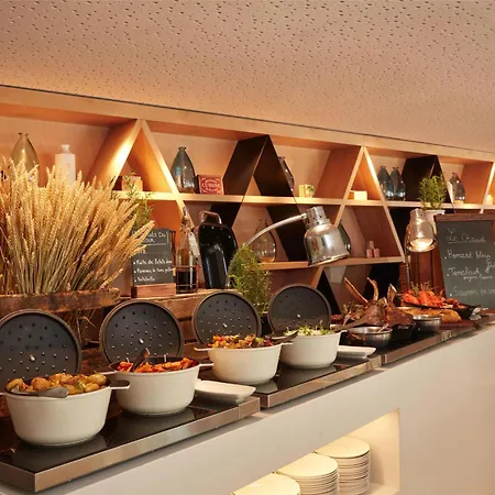 Hyatt Regency Paris Etoile-3
