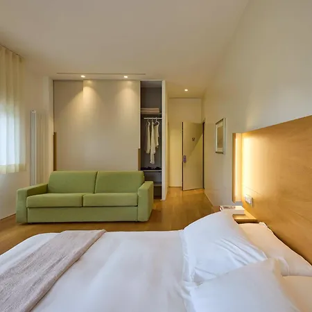 Hotel Emilia-2