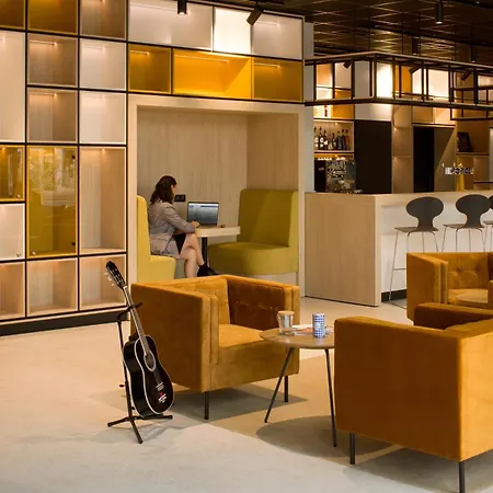 Ibis Vichy-3
