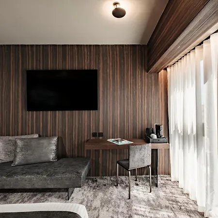 Fitch Hotel (Adults Only)-3