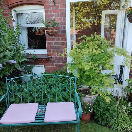 Anton Guest House Bed And Breakfast-2