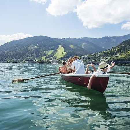 Pop-Up Living Zell Am See-3