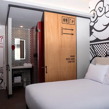 Radisson RED Miraflores-3