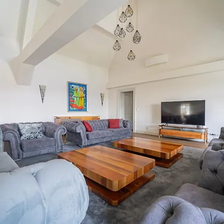 Zoya Luxury Residence-3
