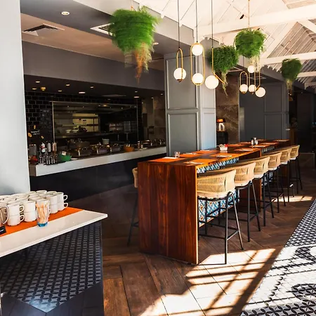 Onomo Hotel Cape Town - Inn On The Square-2