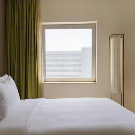 Hilton Frankfurt Airport-2