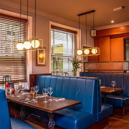 Harper'S Steakhouse With Rooms, Haslemere-2